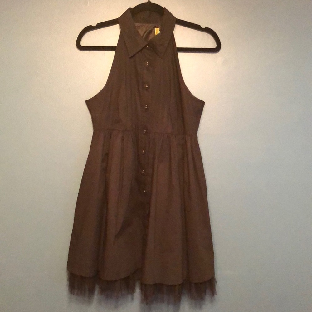 Sleeveless party dress with collar & POCKETS!